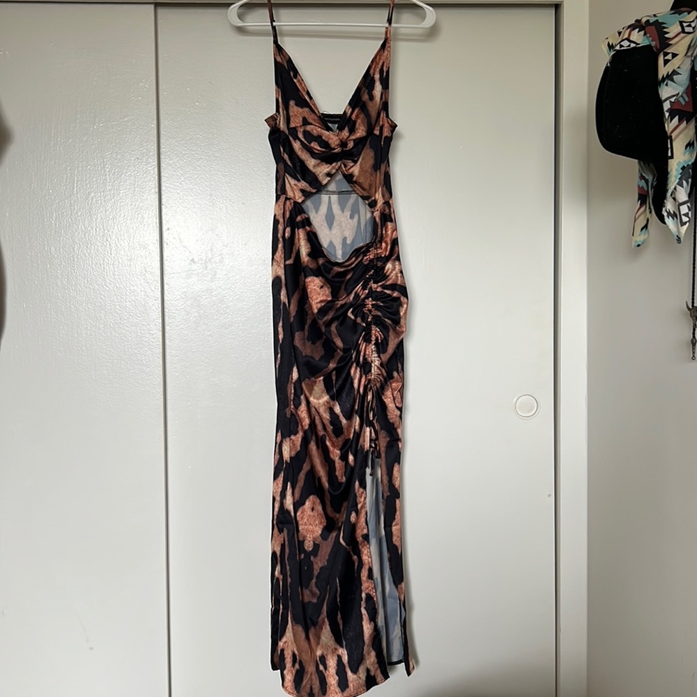 Leopard print midaxi dress with cutout & leg slit